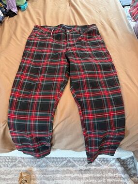 Tommy Hilfiger Black and Red Plaid Cropped Pants